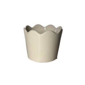 Mainstays Scallop Ceramic Planter White‎ Pot – 6 Inch